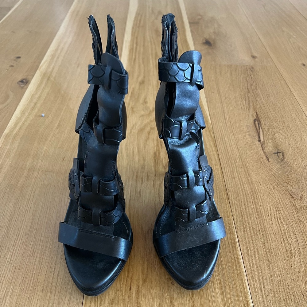 Gently used BCBGeneration heels - size 6